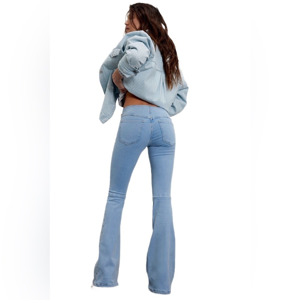 Free People NWT We The Free “Penny Pull on Flare Jeans” in Sapphire! Cotton - Picture 3 of 10